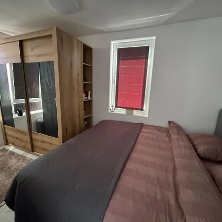 Apartment Escape *